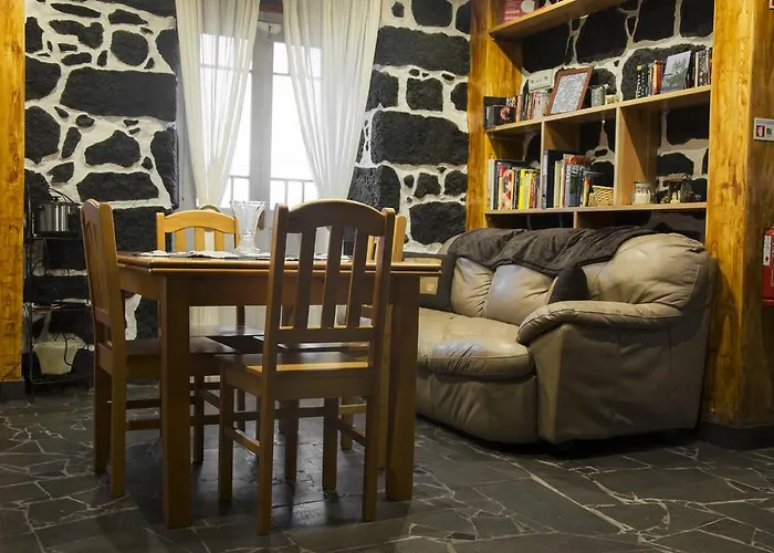 Stone Dreams - Pedra Da Atafona * Calheta de Nesquim